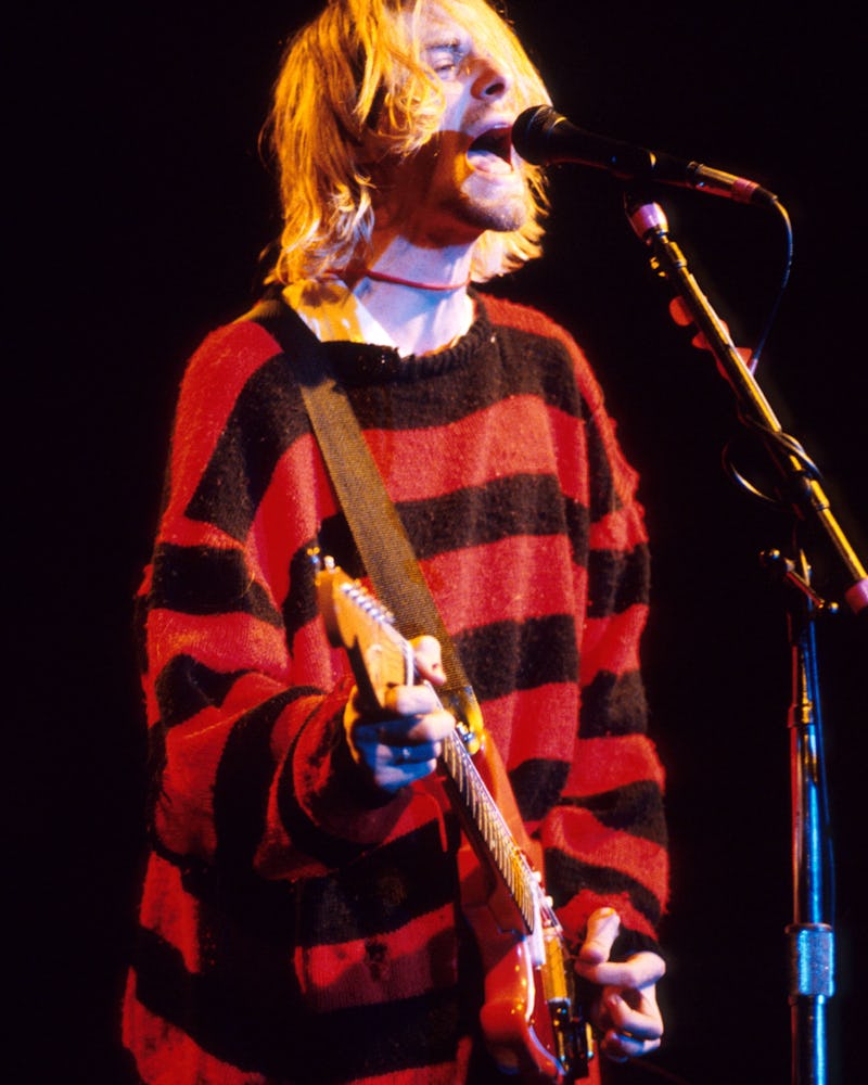 Kurt Cobain in oversized sweater