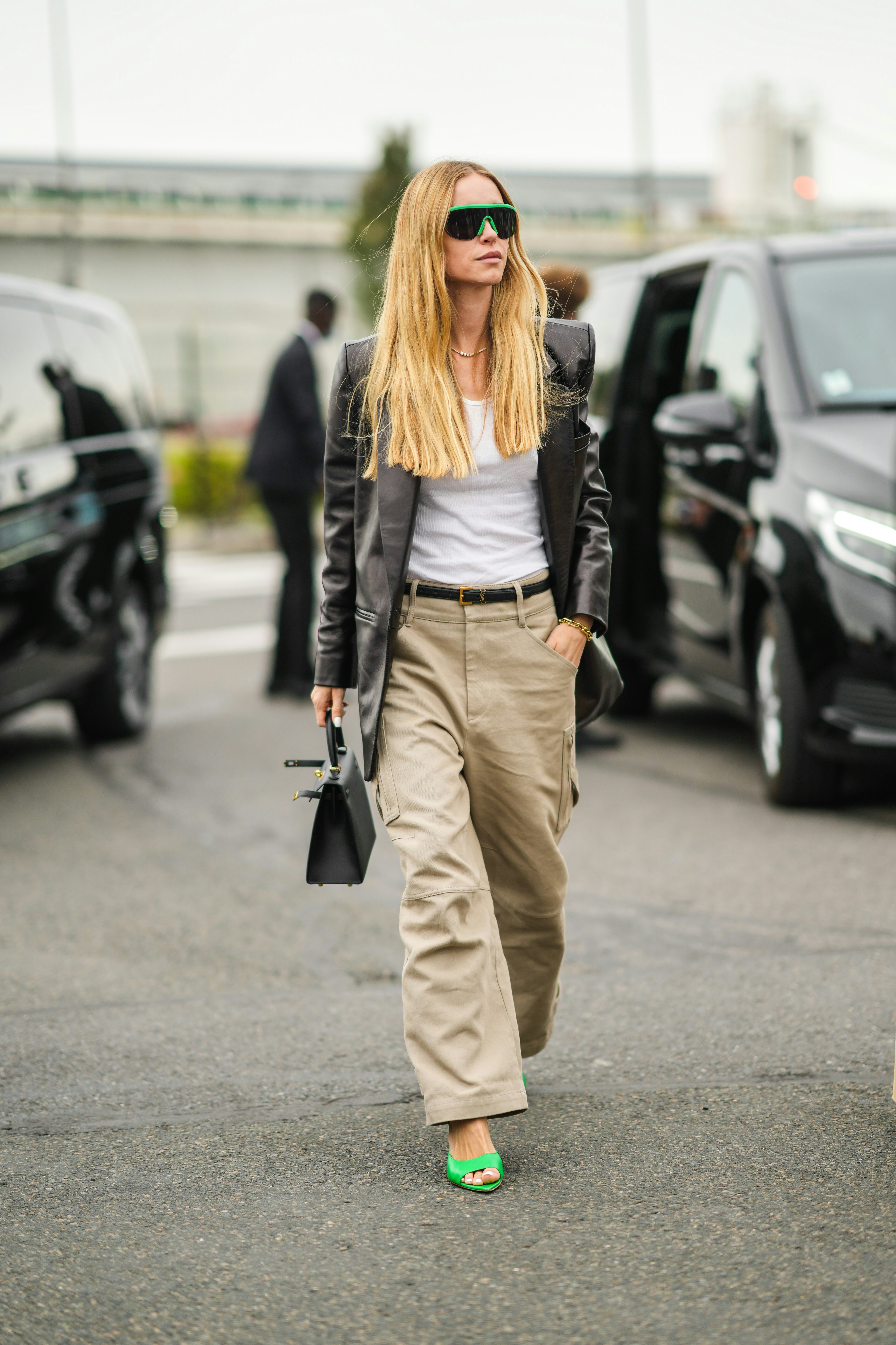 Street Style Ways to Wear Baggy Pants Without Looking Sloppy  Street  style Baggy pants outfit Fashion