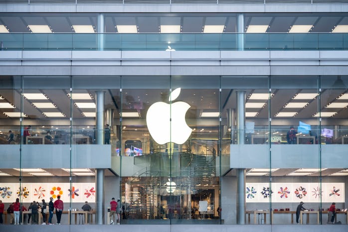 HONG KONG, CHINA - 2022/01/29: American multinational technology company Apple store seen in Hong Ko...