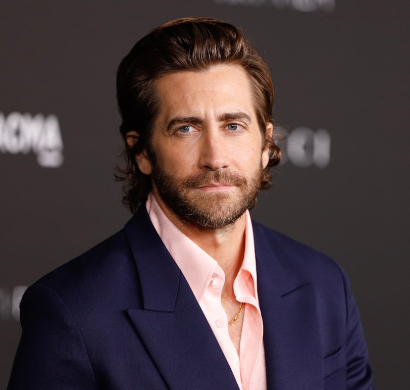 Jake Gyllenhaal addressed Taylor Swift’s “All Too Well” lyrics in a new interview.