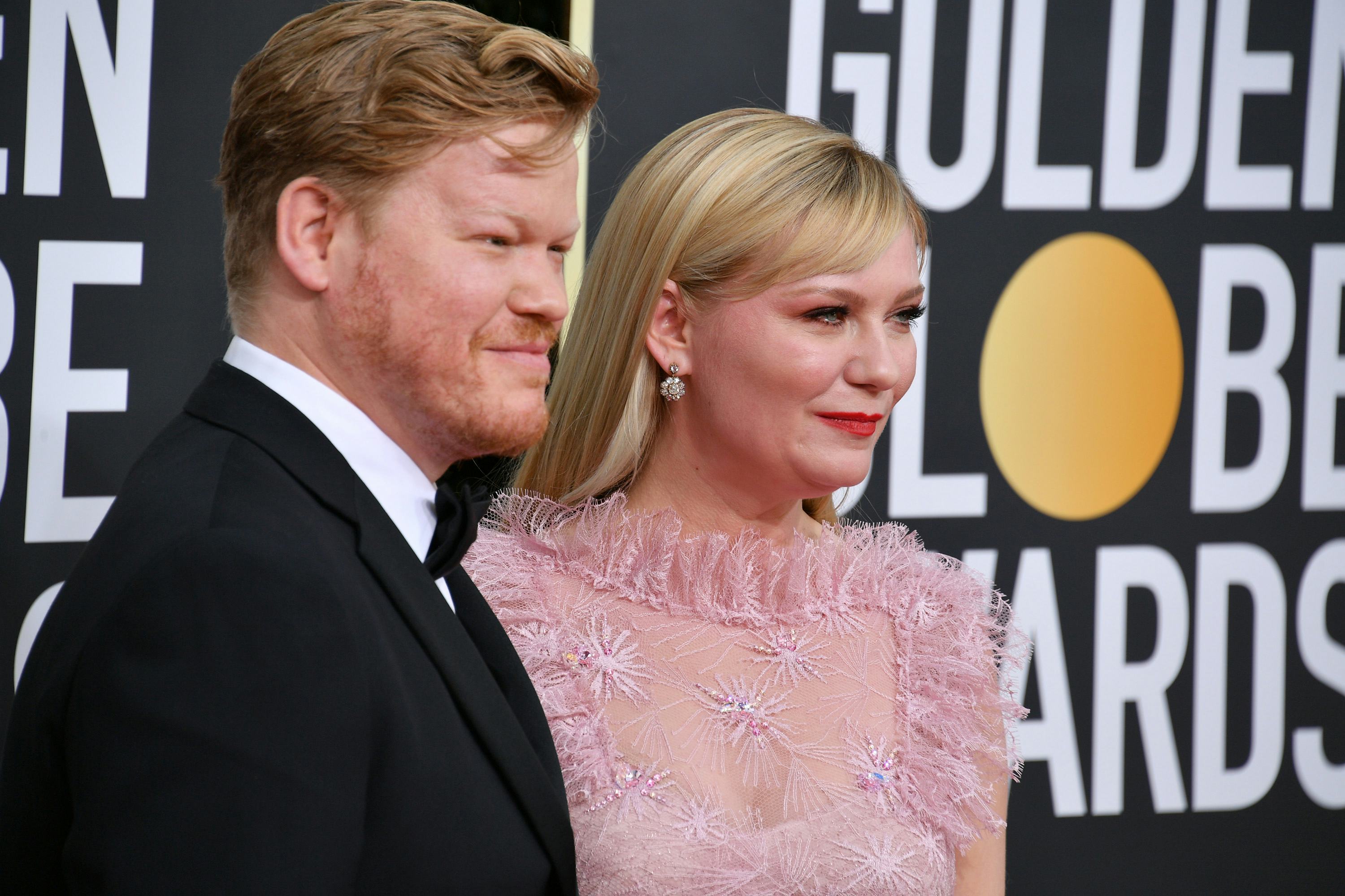 BEVERLY HILLS, CALIFORNIA - JANUARY 05: Jesse Plemons and Kirsten Dunst attend the 77th Annual Golde&hellip;