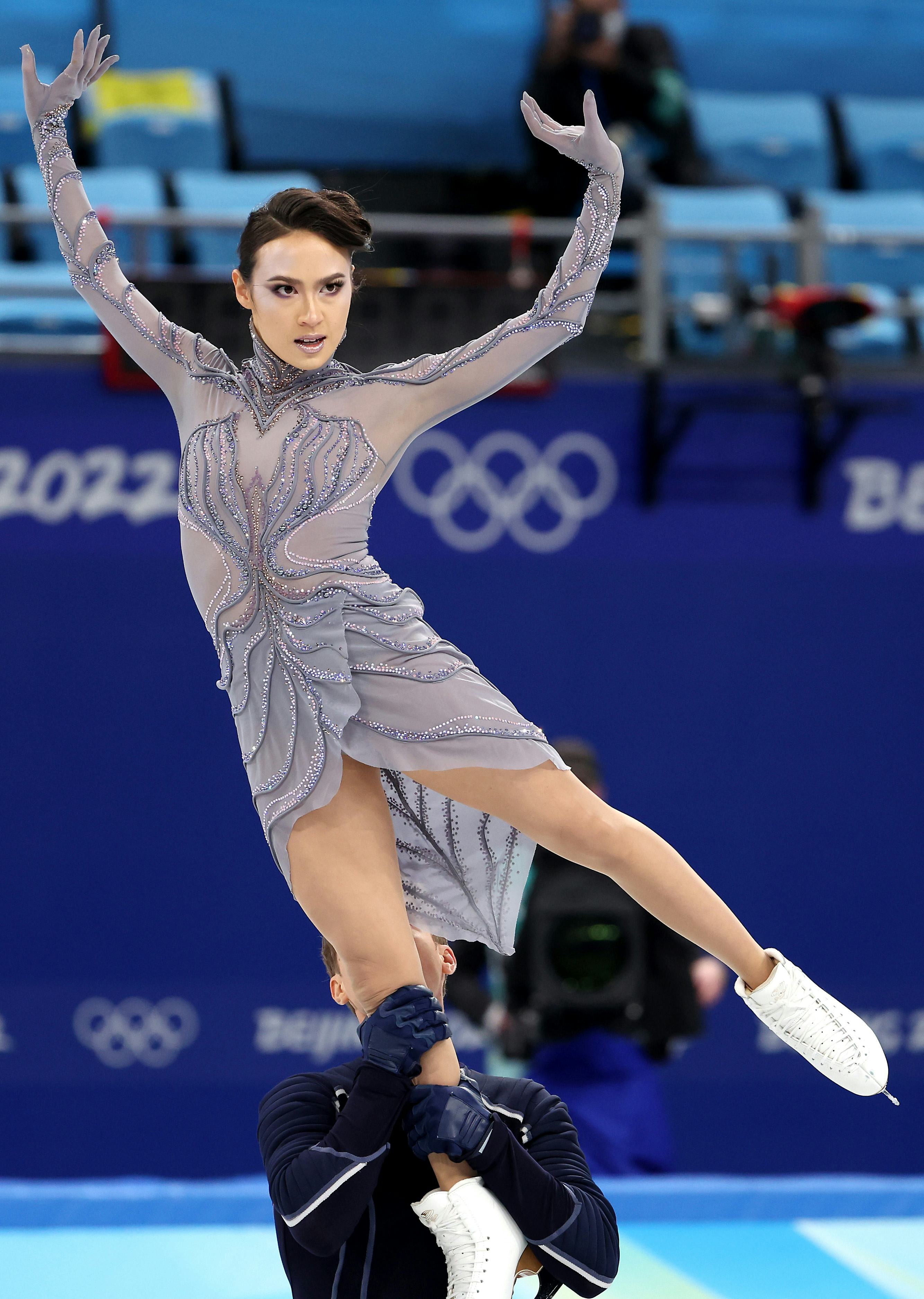 Here are the best makeup & hairstyles at the 2022 Winter Olympics in Beijing.