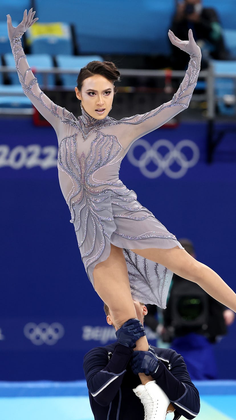 Here are the best makeup & hairstyles at the 2022 Winter Olympics in Beijing.