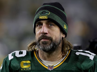 Aaron Rodgers wrote that he still loves Shailene Woodley amid the breakup rumors.