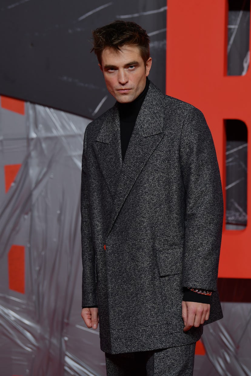 How to dress like 'The Batman’ star Robert Pattinson for under $100