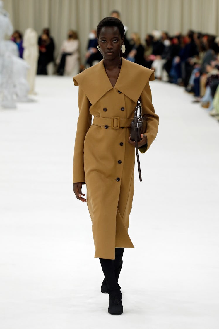 A model walks the runway at the Jil Sander fashion show during the Milan Fashion Week Fall/Winter 20...