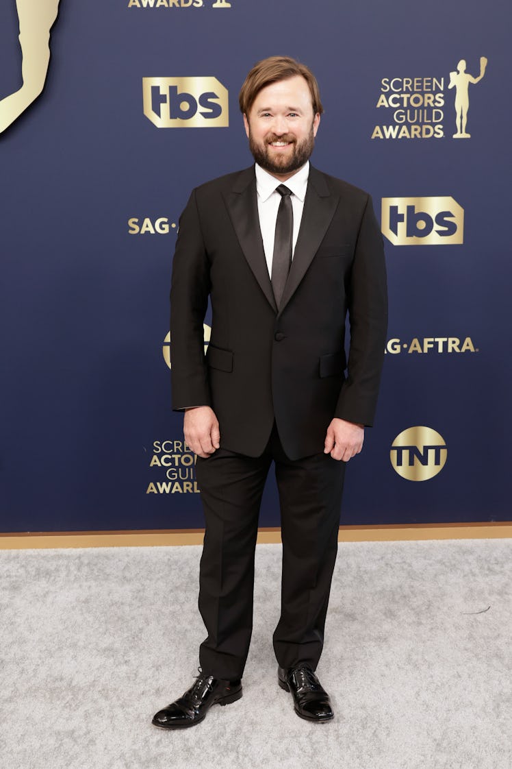 Haley Joel Osment attends the 28th Annual Screen Actors Guild Awards 