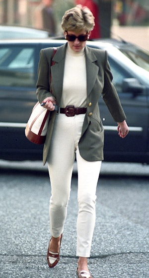 London, England  October 15,1994. Princess Diana shopping in Knightsbridge. (Photo by Tom Wargacki/W...