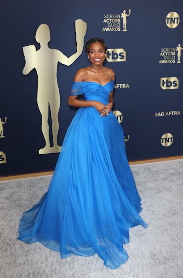SANTA MONICA, CA - February 27, 2022.      Saniyya Sidney arriving at the 28th Screen Actors Guild A...