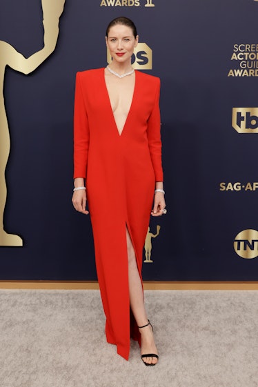 Caitriona Balfe attends the 28th Annual Screen Actors Guild Awards 