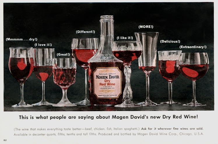 UNSPECIFIED - AUGUST 30:  Advertisement for Mogen David dry red wine, 1964  (Photo by Apic/Getty Ima...
