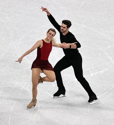 Ice dance versus pairs figure skating reveals a few key differences.