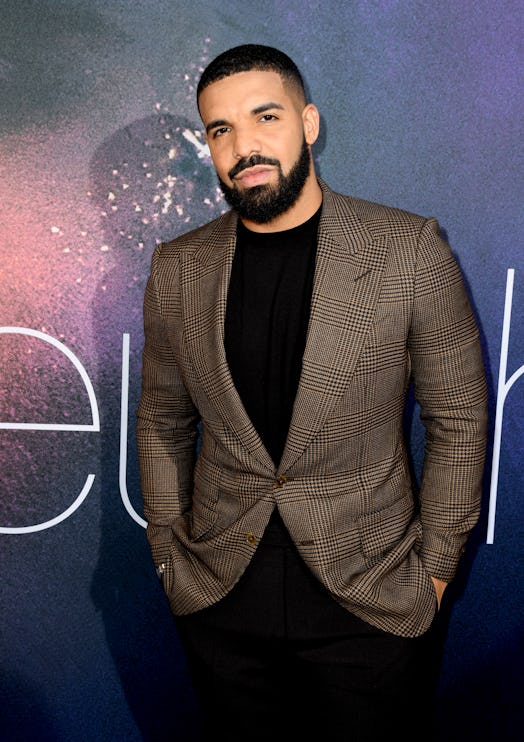 Julia Fox cleared up those dating rumors about her and Drake.