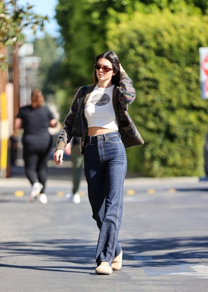 LOS ANGELES, CA - FEBRUARY 05: Kendall Jenner is seen on February 05, 2022 in Los Angeles, Californi...