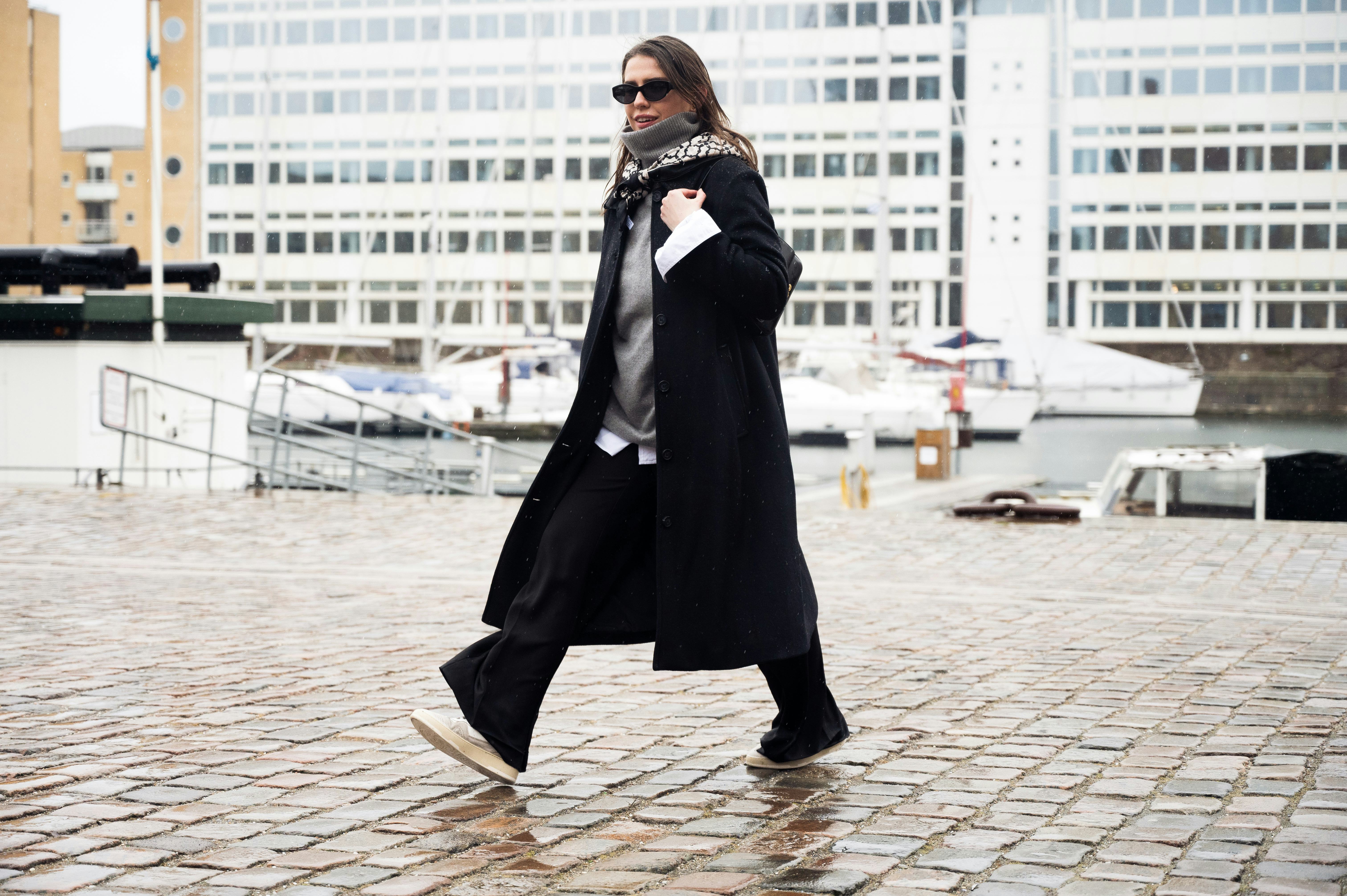 Sneakers street style