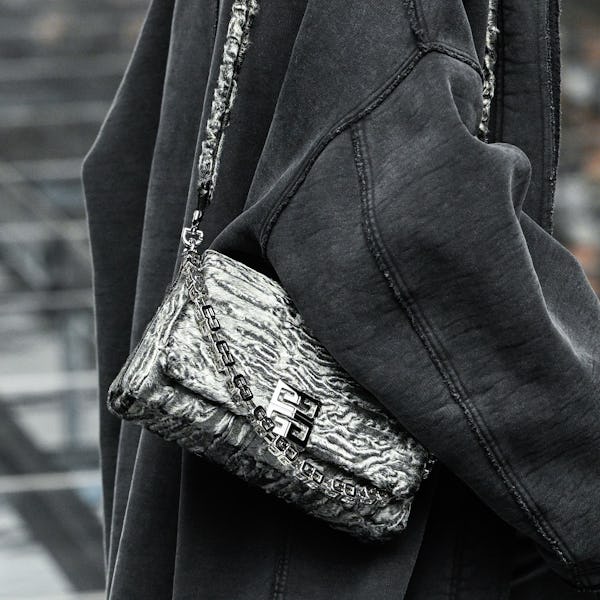 Handbag trend on Givenchy runway