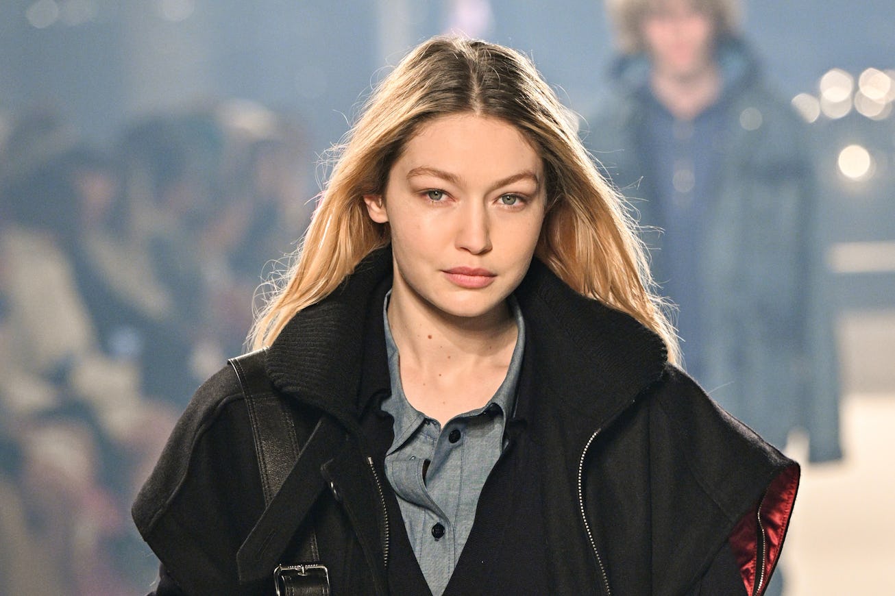 PARIS, FRANCE - MARCH 03: (EDITORIAL USE ONLY - For Non-Editorial use please seek approval from Fash...