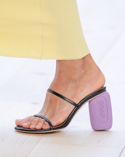 spring shoe trends on loewe runway