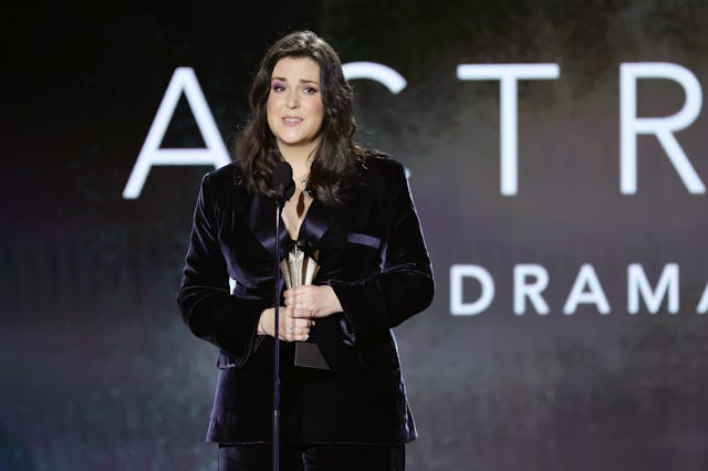 LOS ANGELES, CALIFORNIA - MARCH 13: Melanie Lynskey accepts the Best Actress in a Drama Series for '...