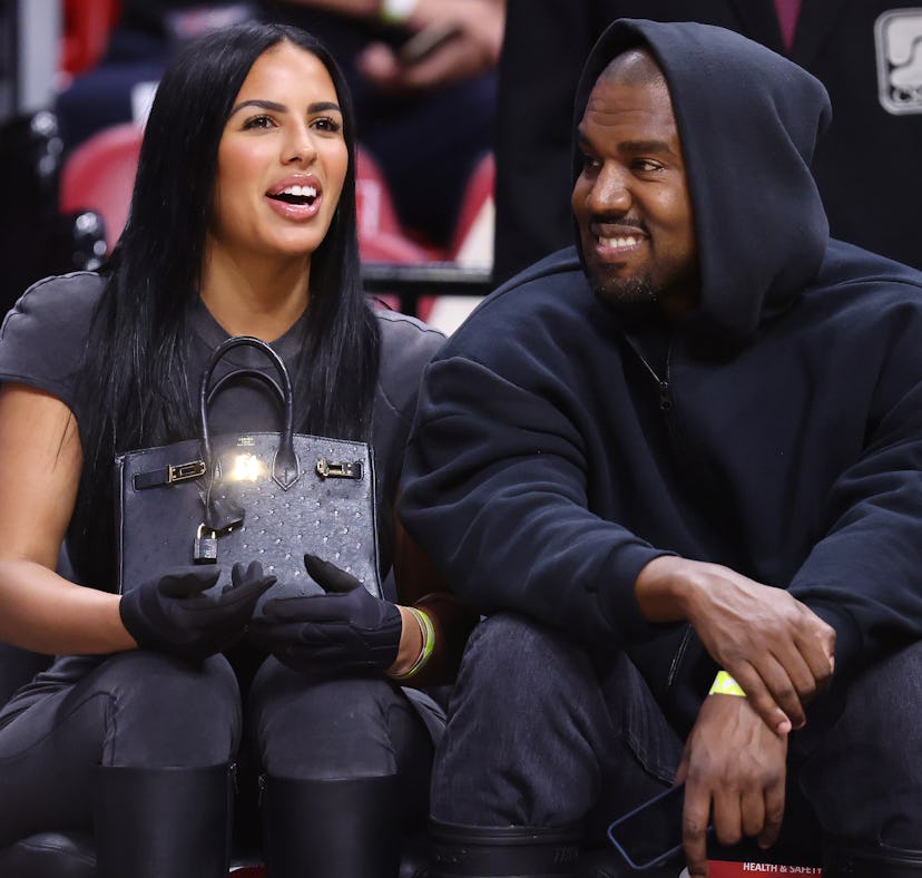 Kanye West's girlfriend Chaney Jones doesn't think she looks like Kim Kardashian.