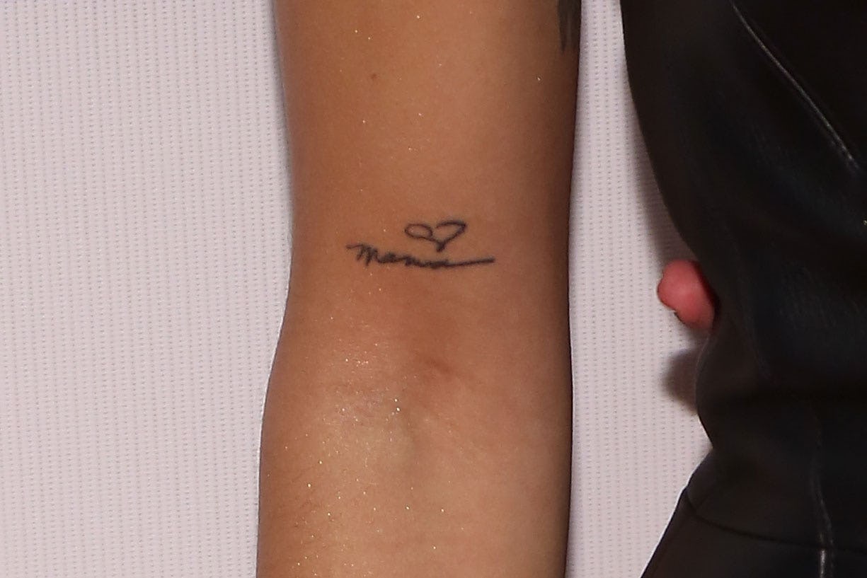 Zoë Kravitz has the tattoo of the word &ldquo;mama&rdquo; on her arm.