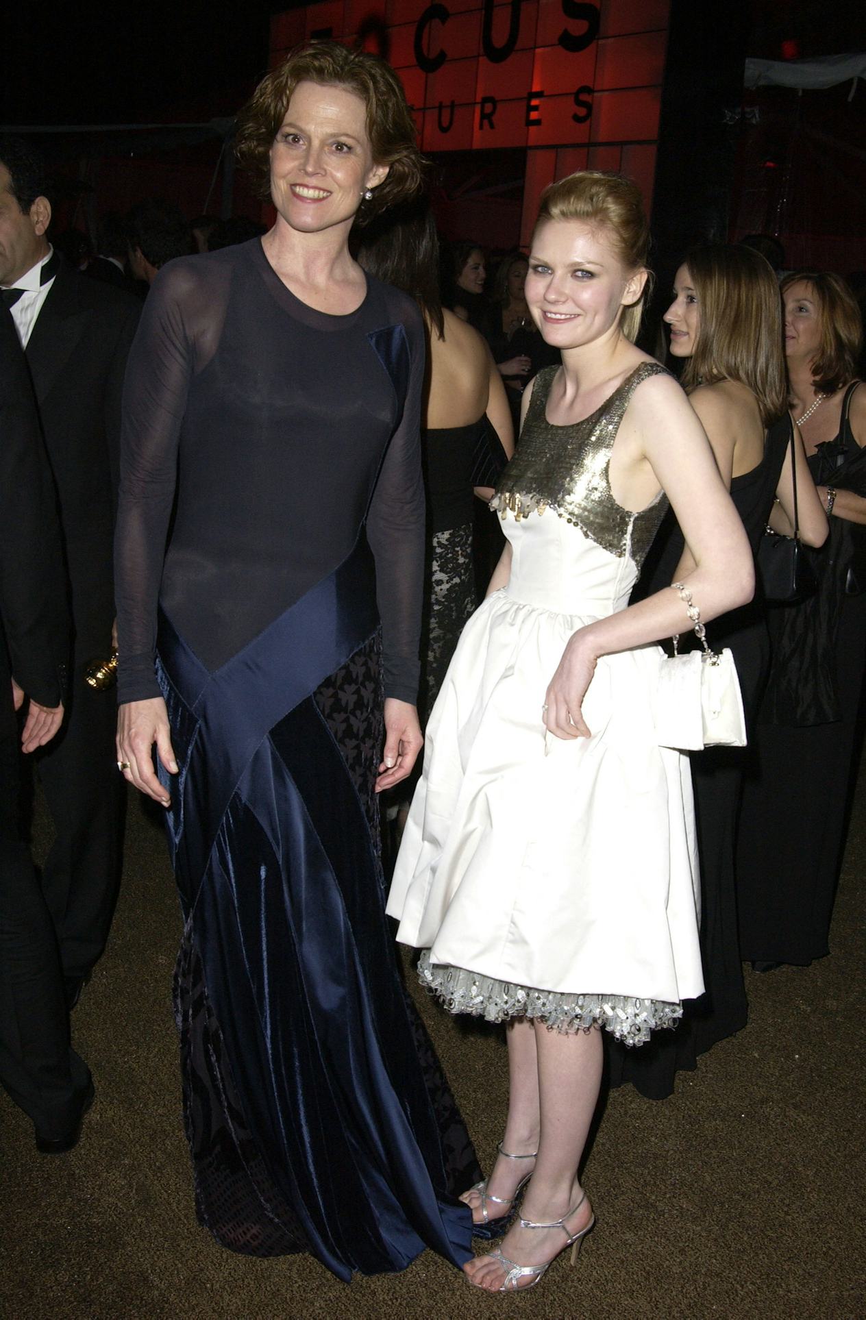 Kirsten Dunst's 2000s Fashion Moments, From Boho-Chic To Y2K Style