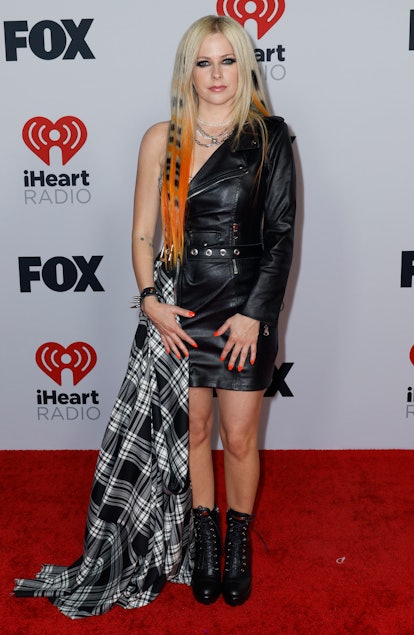 LOS ANGELES, CALIFORNIA - MARCH 22: Avril Lavigne attends the 2022 iHeartRadio Music Awards at The S...