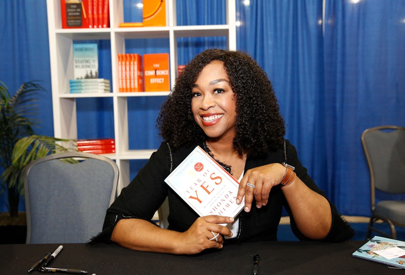 PHILADELPHIA, PA - OCTOBER 03:  Screenwriter, director and producer Shonda Rhimes signs her book, "Y...