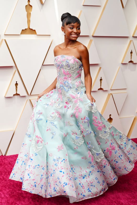 Saniyya Sidney at the Oscars 2022 red carpet wearing a #princesscore-style gown.