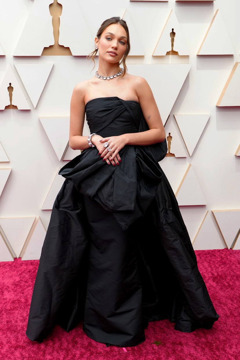 HOLLYWOOD, CALIFORNIA - MARCH 27: Maddie Ziegler attends the 94th Annual Academy Awards at Hollywood...