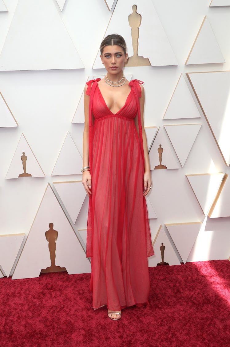 Amelie Zilber attends the 94th Annual Academy Awards 