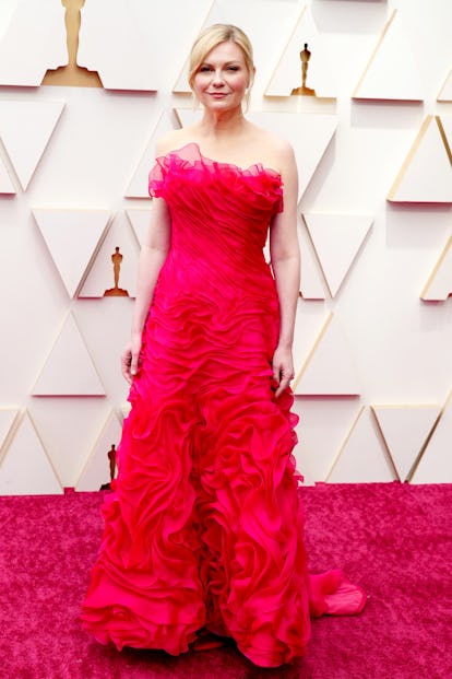 HOLLYWOOD, CALIFORNIA - MARCH 27: Kirsten Dunst attends the 94th Annual Academy Awards at Hollywood ...