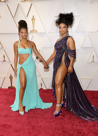 HOLLYWOOD, CALIFORNIA - MARCH 27: (L-R) Halle Bailey and Chloe Bailey attend the 94th Annual Academy...