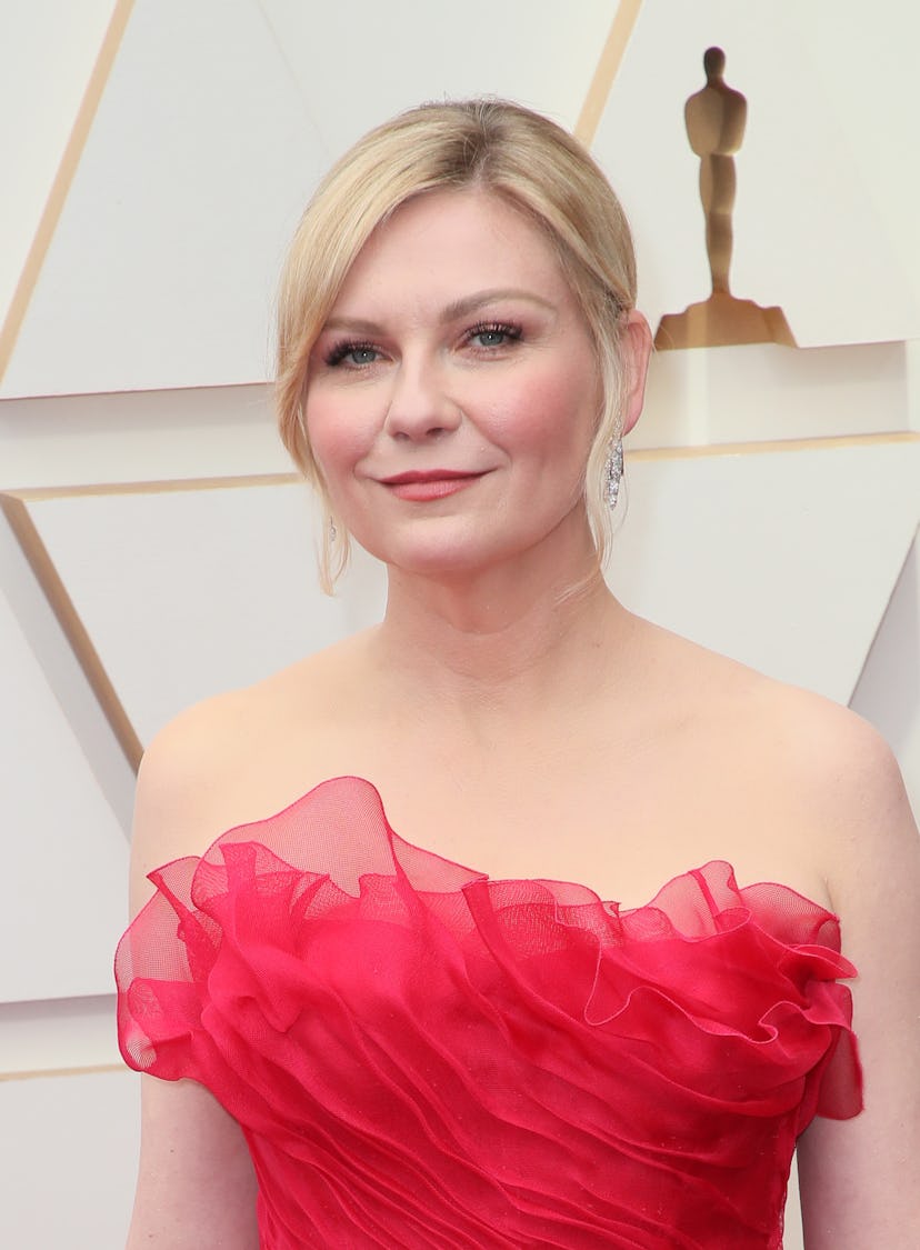 HOLLYWOOD, CALIFORNIA - MARCH 27: Kirsten Dunst attends the 94th Annual Academy Awards at Hollywood ...