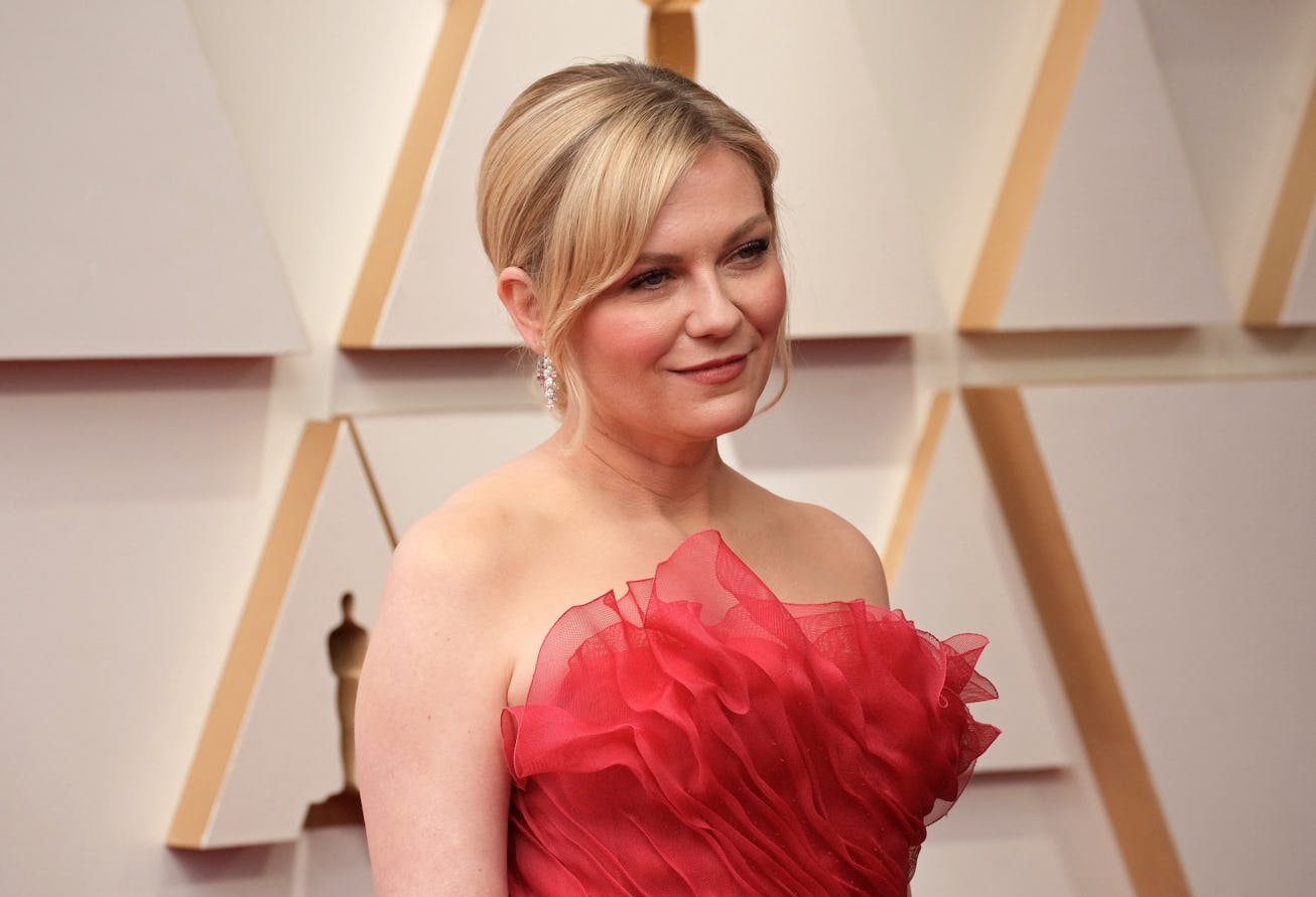 HOLLYWOOD, CALIFORNIA - MARCH 27: Kirsten Dunst attends the 94th Annual Academy Awards at Hollywood ...
