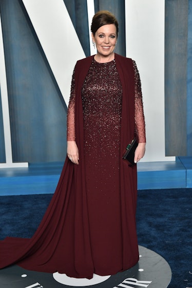 Olivia Colman attends the 2022 Vanity Fair Oscar Party