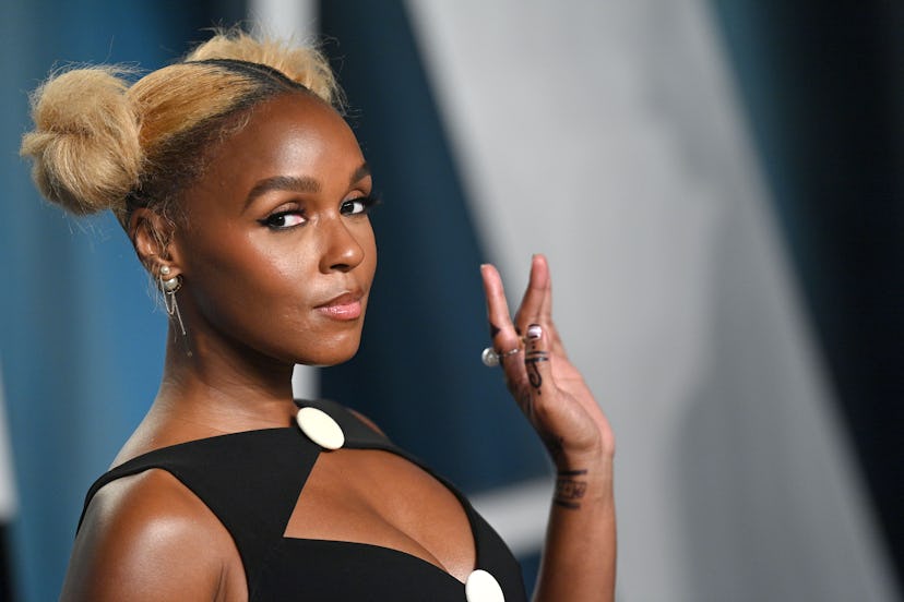 At the Oscars 2022 Vanity Fair after party, Janelle Monáe had one of the best hairstyles.