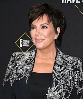 SANTA MONICA, CALIFORNIA - NOVEMBER 10: Kris Jenner attends the 2019 E! People's Choice Awards at Ba...