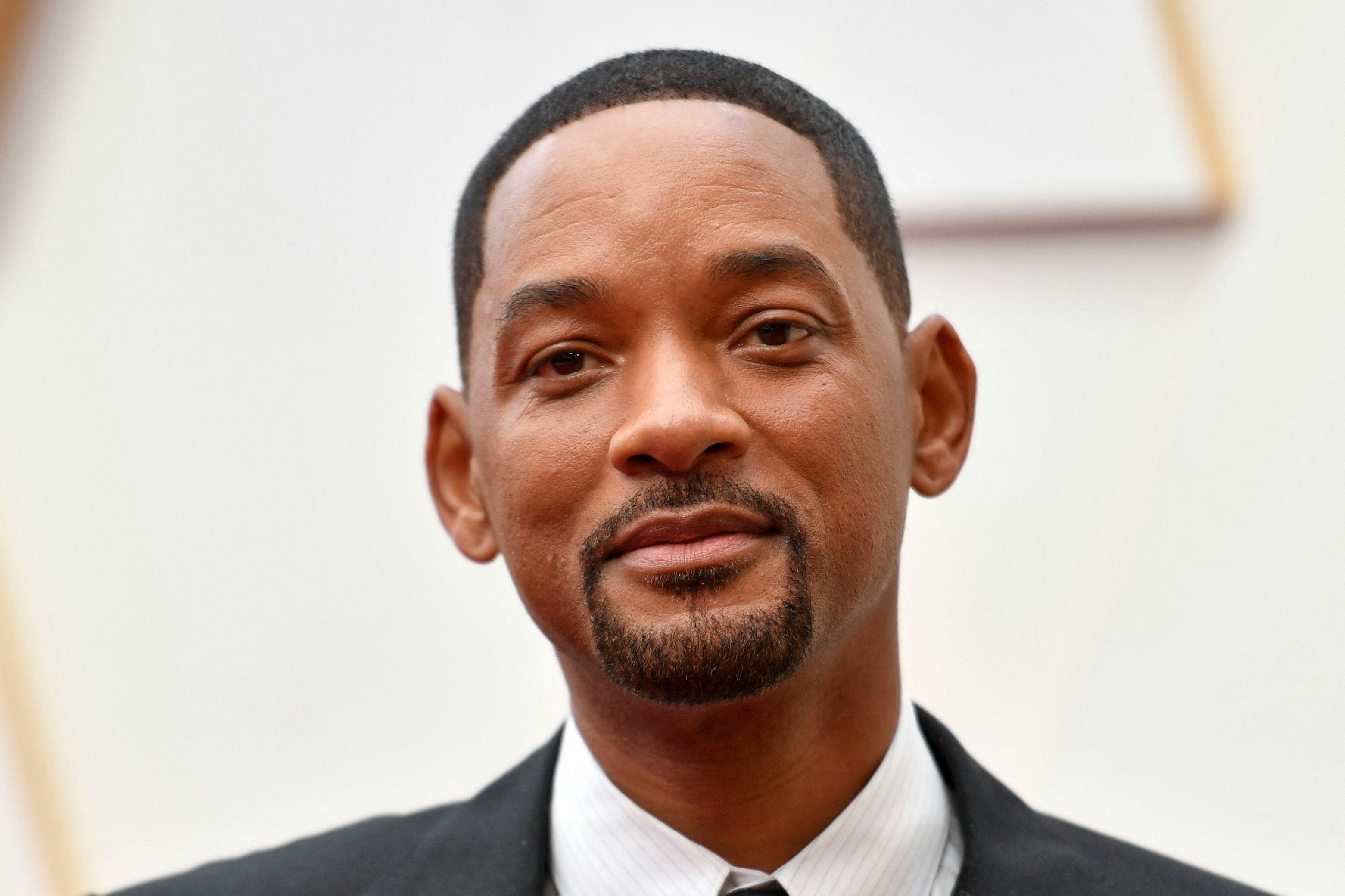 Will Smith's 2022 Oscars Acceptance Speech Included An Apology