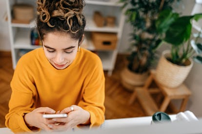 Things to say to cheer someone up over text: keep it simple