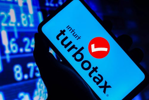 BRAZIL - 2021/09/05: In this photo illustration the TurboTax (Intuit) logo seen displayed on a smart...