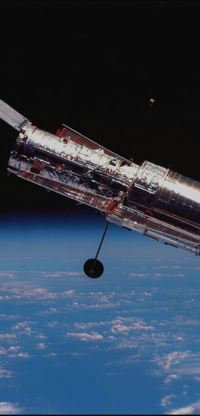 Vue du téléescope spatial Hubble, en février 2002. (Photo by NASA/API/Gamma-Rapho via Getty Images)