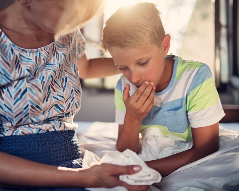 To determine if it's a stomach bug or covid causing gastrointestinal symptoms, experts suggest testi...