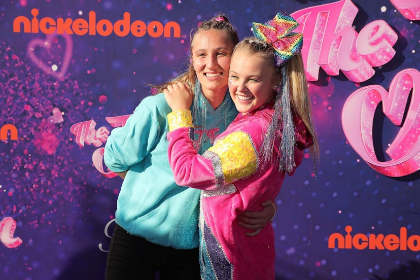 PASADENA, CALIFORNIA - SEPTEMBER 03: (L-R) Kylie Prew and JoJo Siwa attend a drive-in screening and ...