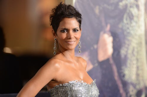 Halle Berry’s Signature Short Hairstyle Is About To Be Everywhere For Spring