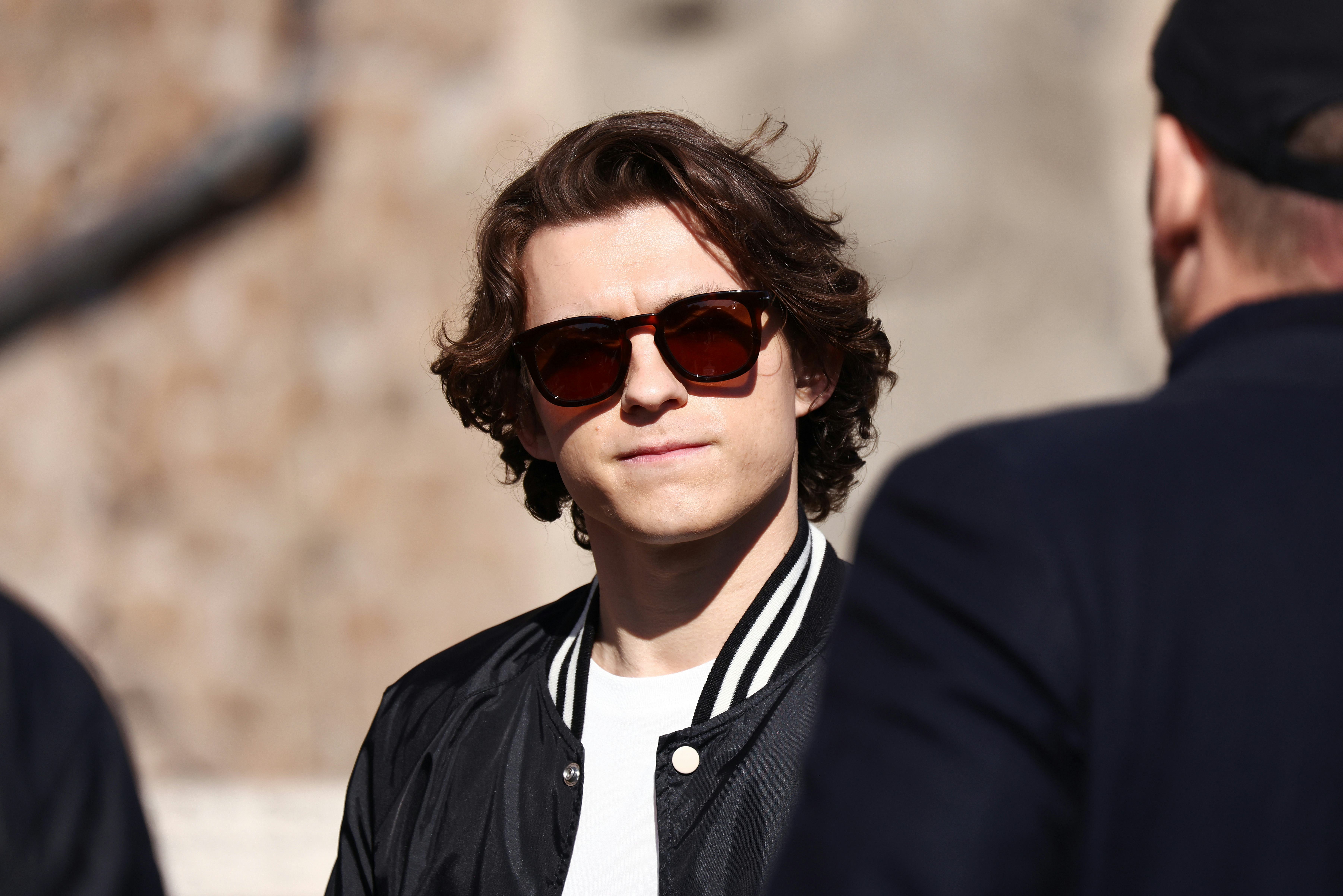 Tom Holland'S Net Worth In 2023: The 'Spider-Man' Star Makes 7 Figures Per  Film