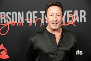 Julian Lennon -- John Lennon's son -- performed his dad hit 'Imagine' for the first time, in a benef...