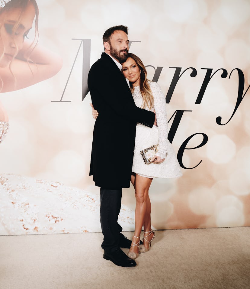 Apparently, Ben Affleck proposed to Jennifer Lopez mid-bubble bath.