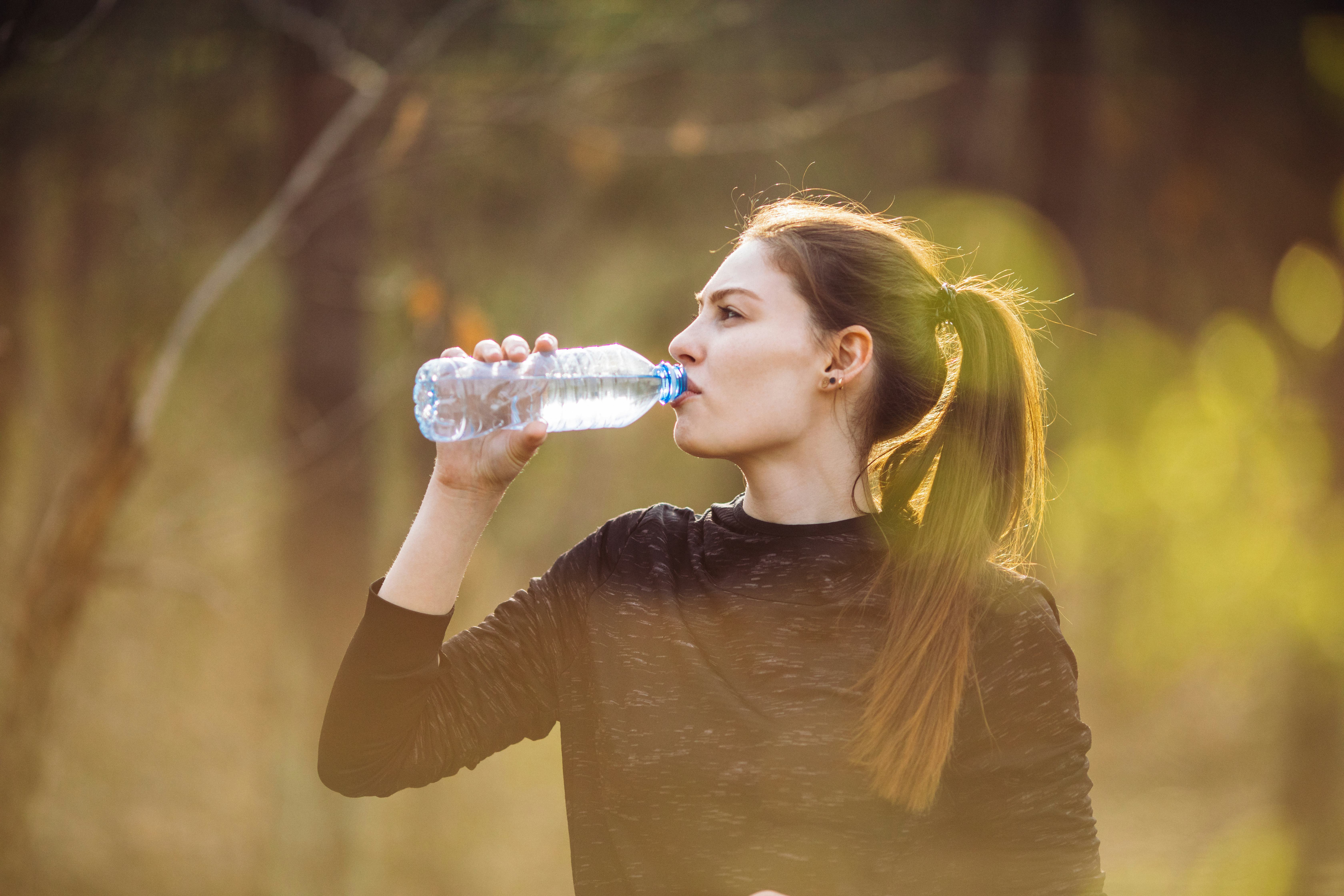 8 Tips For Keeping Your Clothes Clean While On Vacation