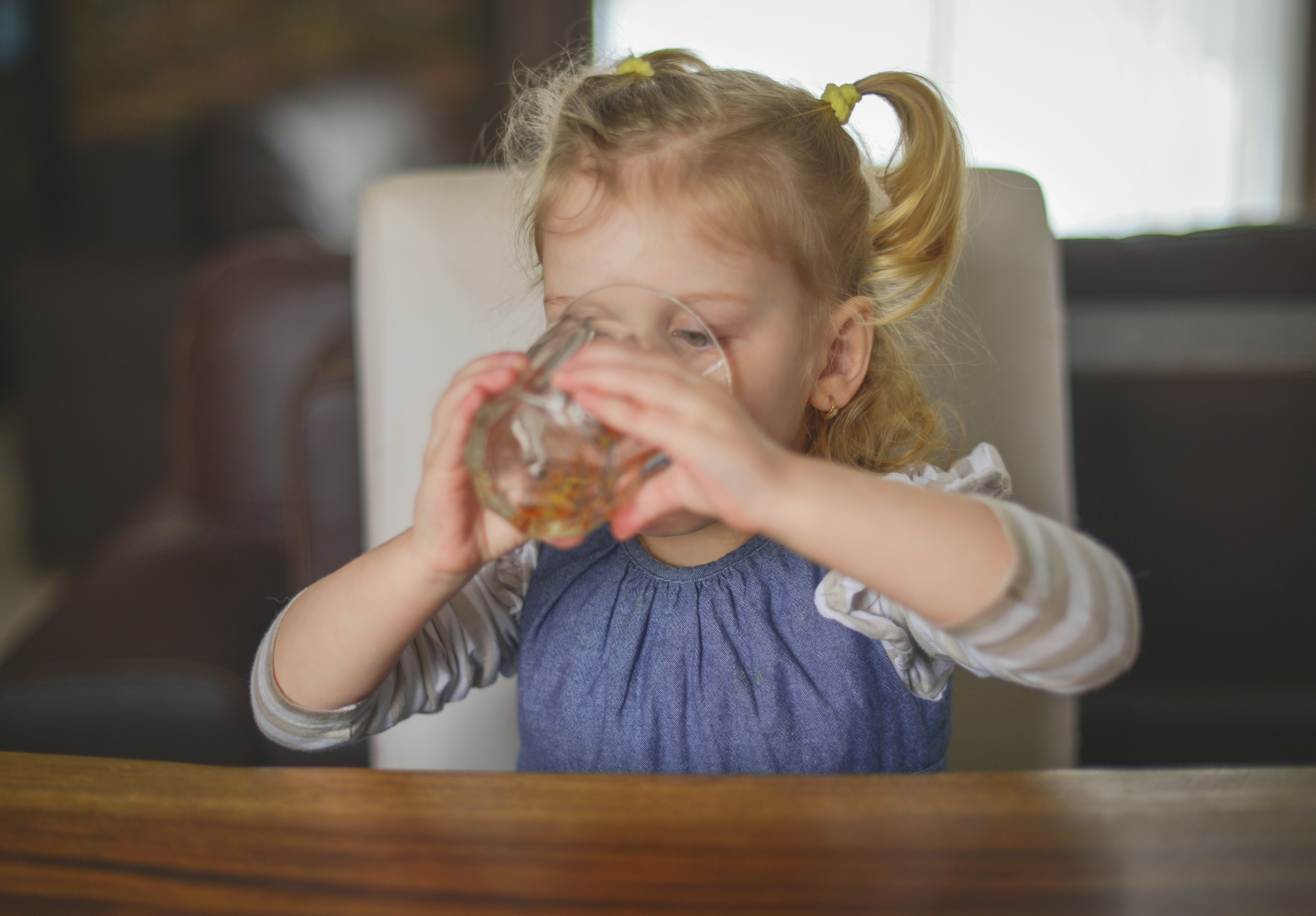 Is Sparkling Water OK For Toddlers To Drink? Experts Weigh In